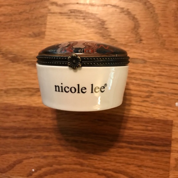 NWT Adorable Nicole Lee Betty Jewelry/Trinket Box - Picture 11 of 14